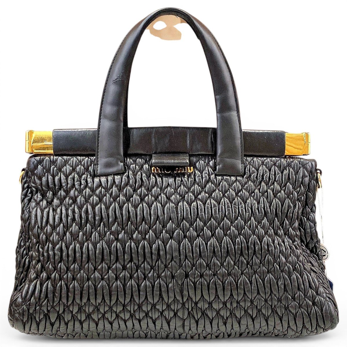 Matelassé leather handbag