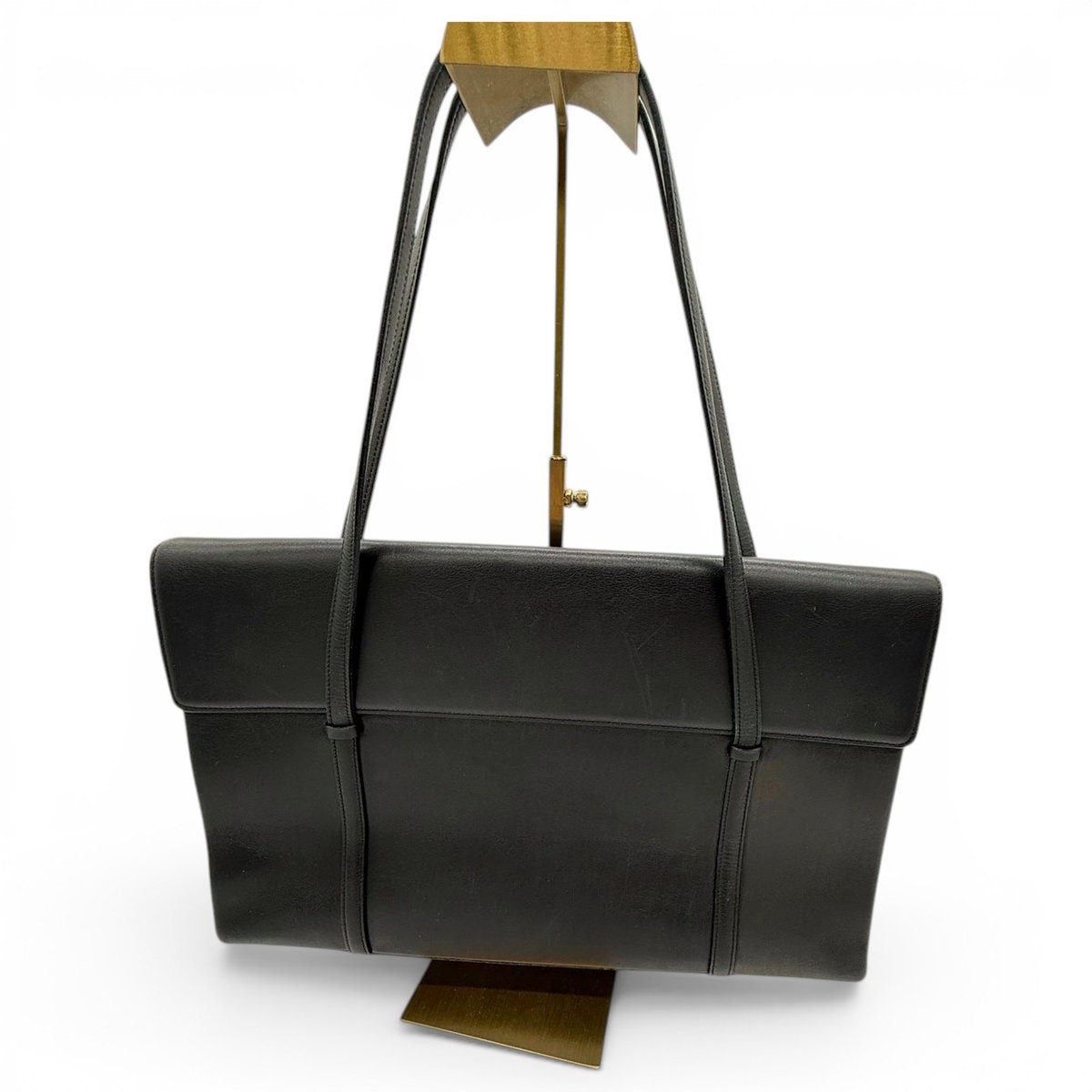 Cabochon leather handbag