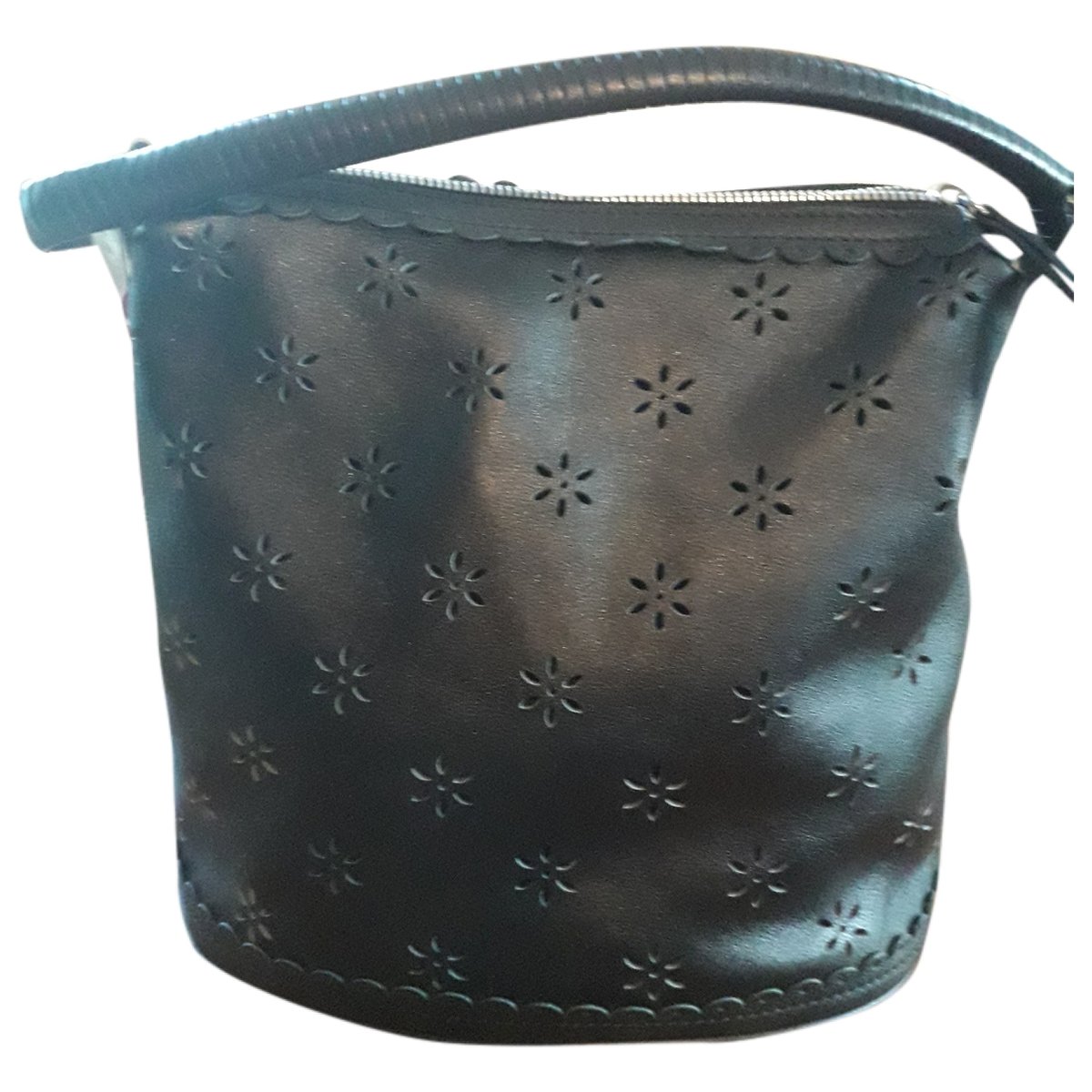 Pagodon leather handbag