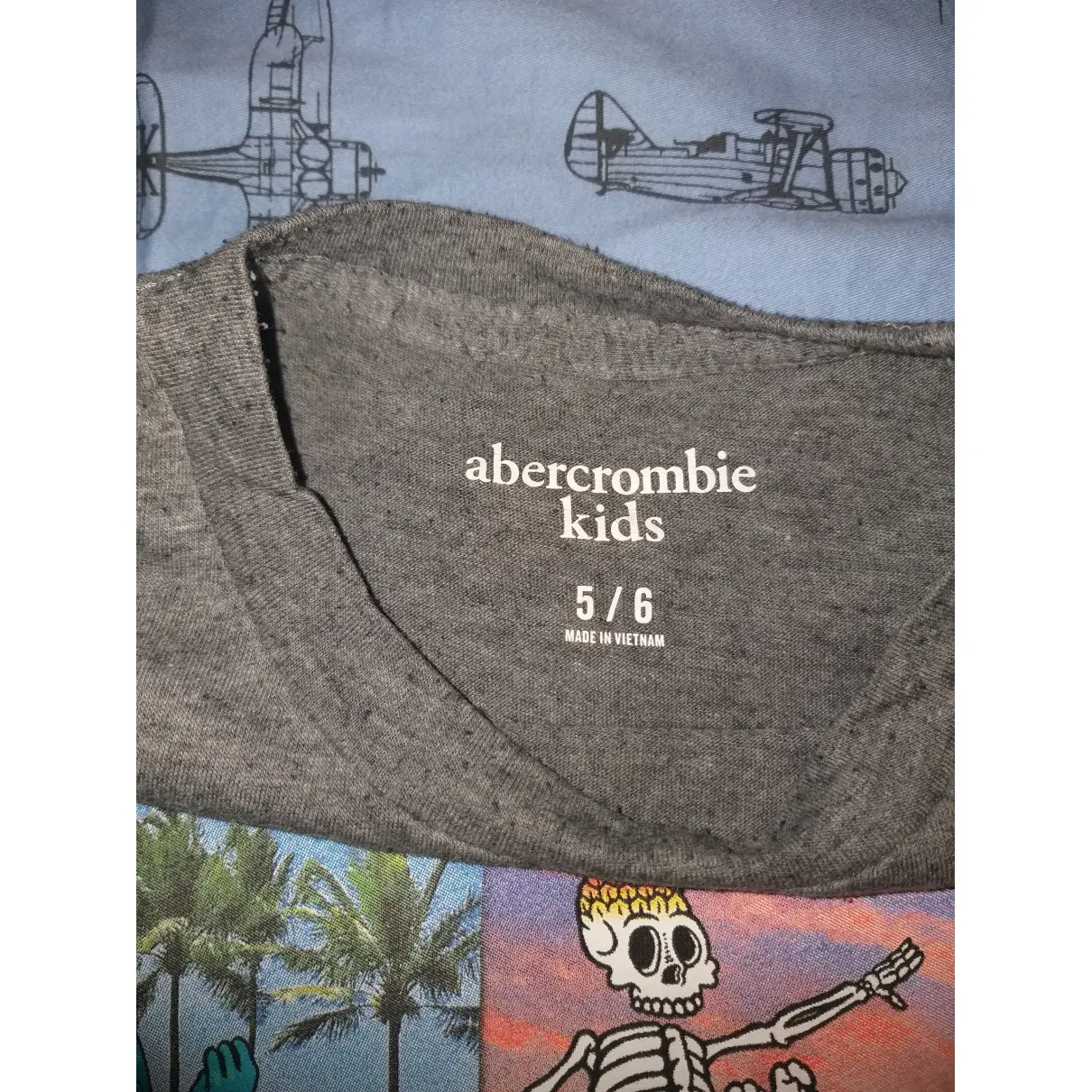 Buy Abercrombie & Fitch T-shirt online