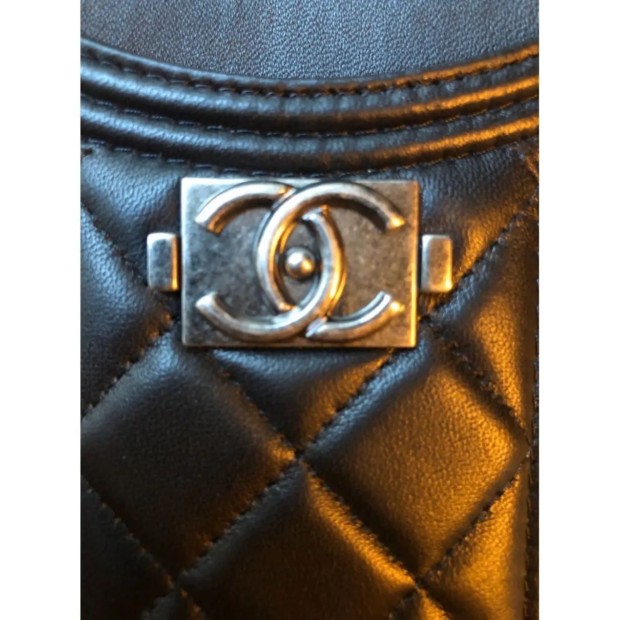 Chanel Boy leather purse for sale