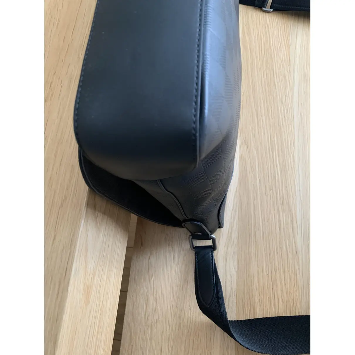 District leather satchel Louis Vuitton