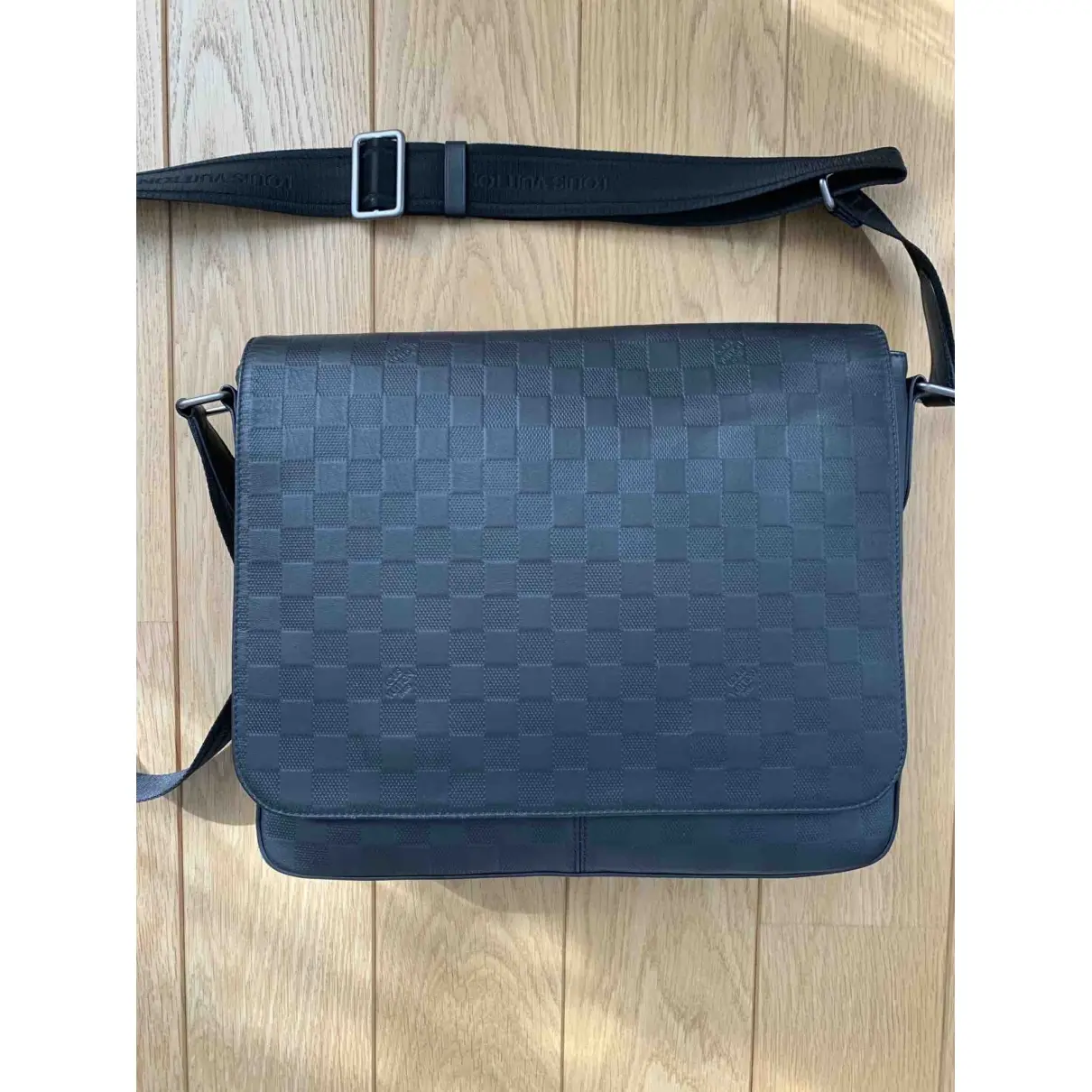 Louis Vuitton District leather satchel for sale
