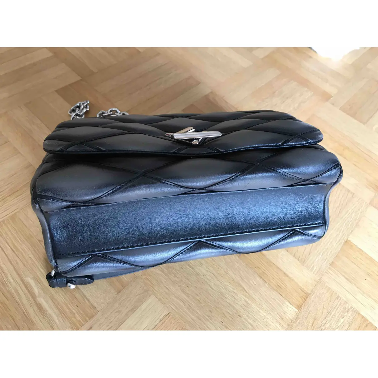 GO 14 leather handbag Louis Vuitton