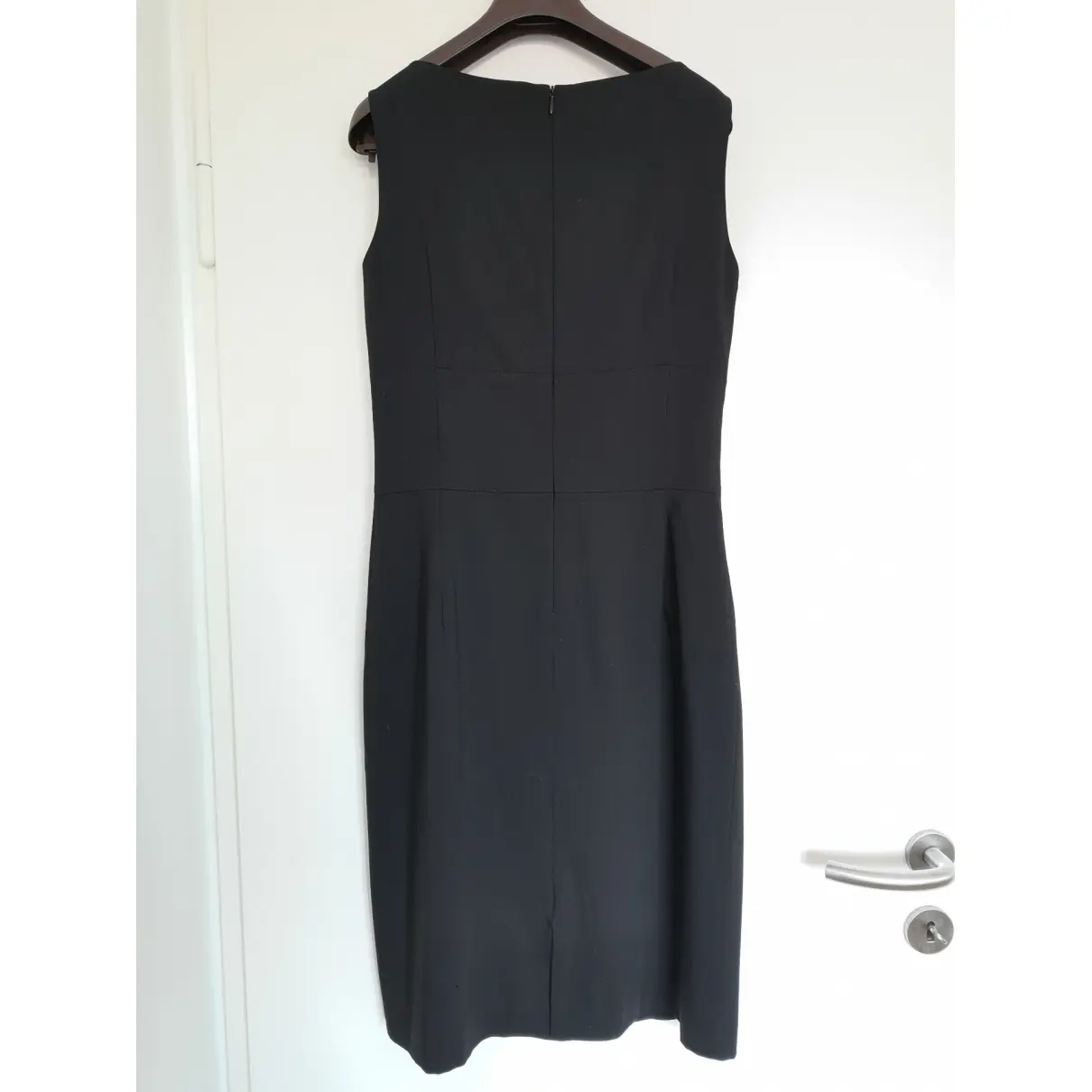 Buy Windsor Wool mid-length dress online