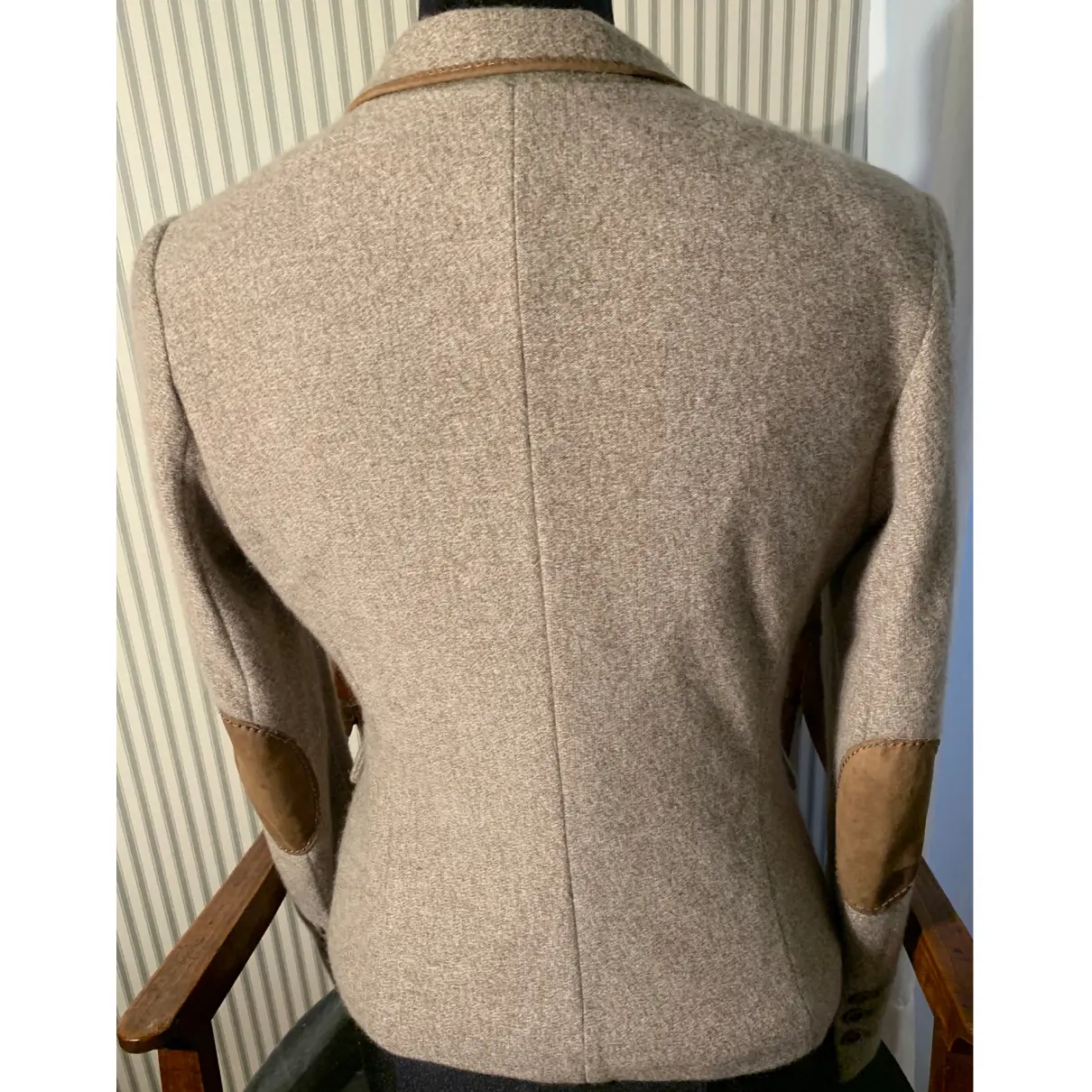 Buy Brunello Cucinelli Cashmere short vest online