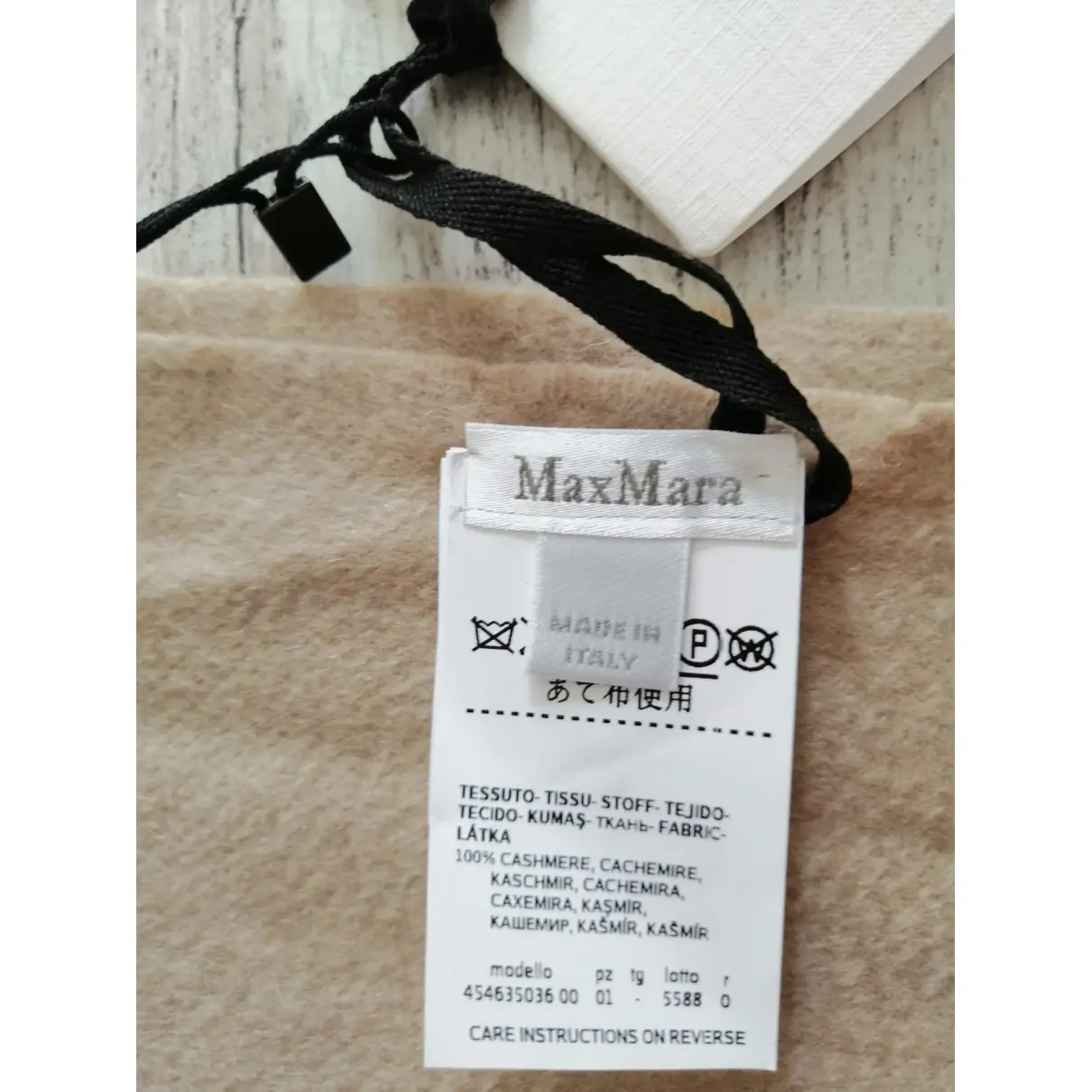 Buy Max Mara Cashmere scarf online