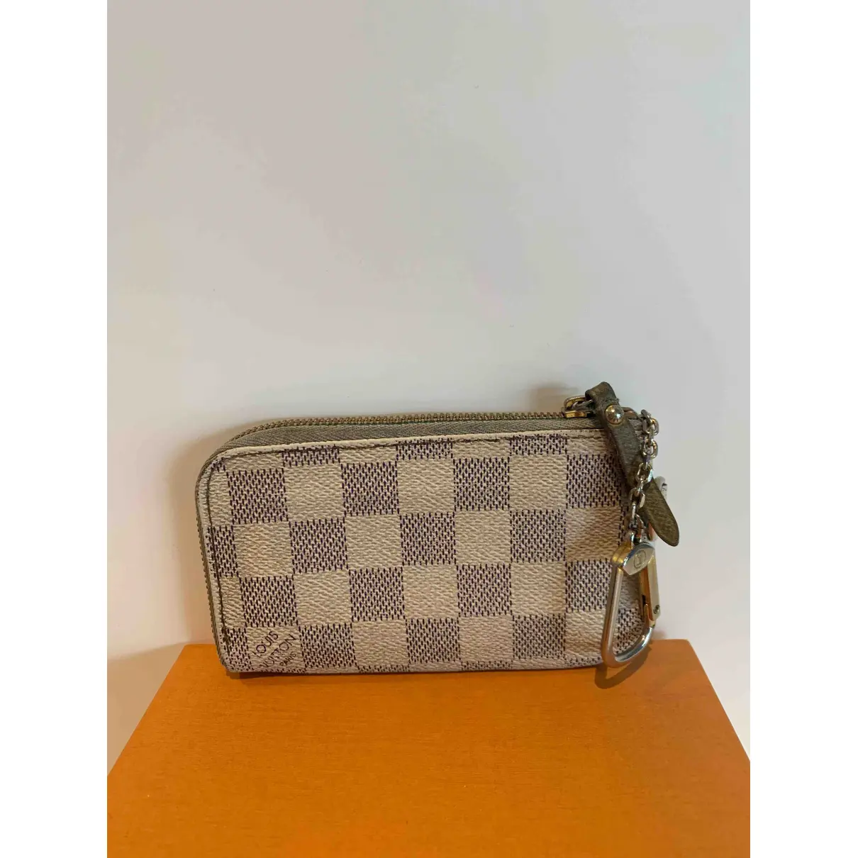 Buy Louis Vuitton Zippy cloth purse online