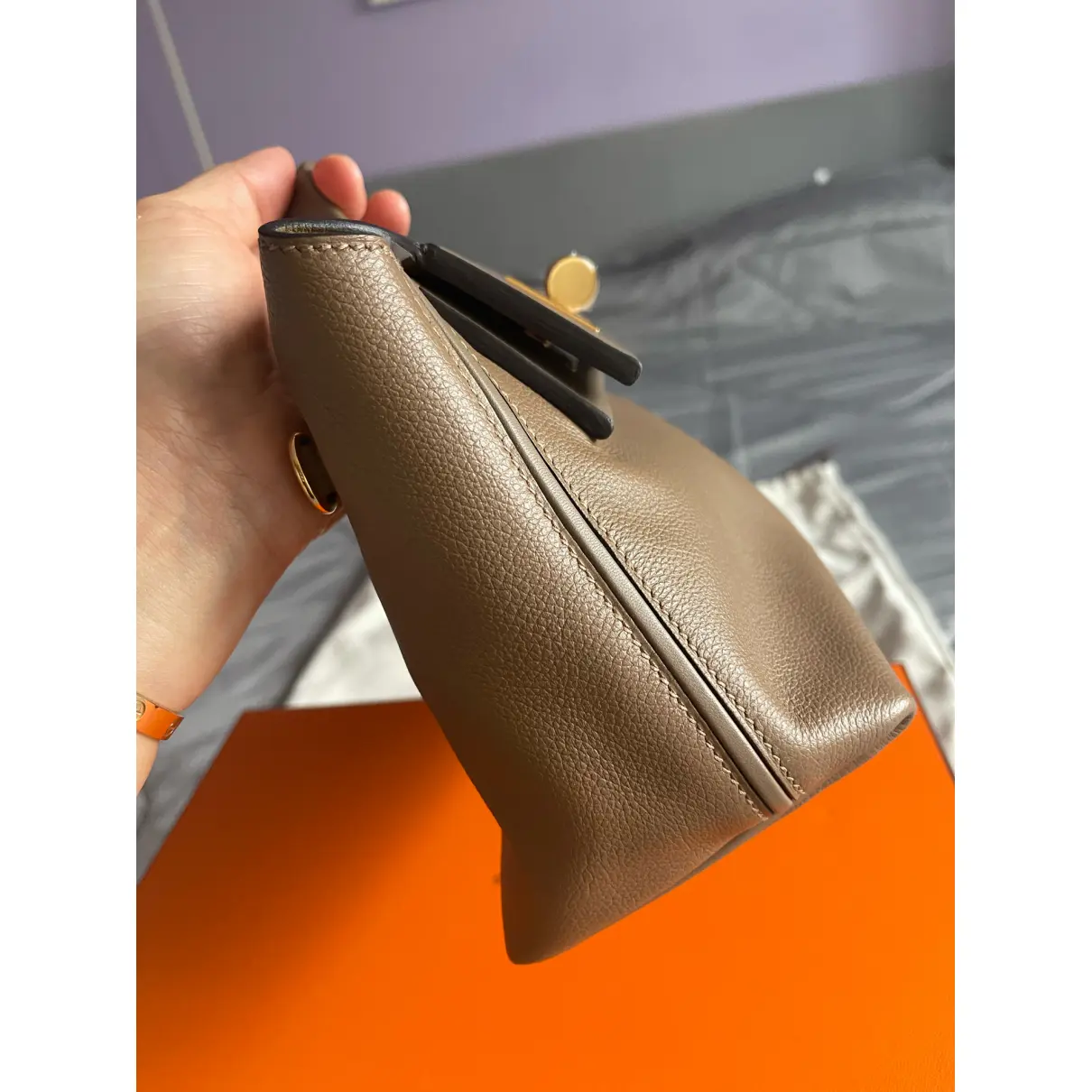 Buy Hermès 24/24 leather handbag online