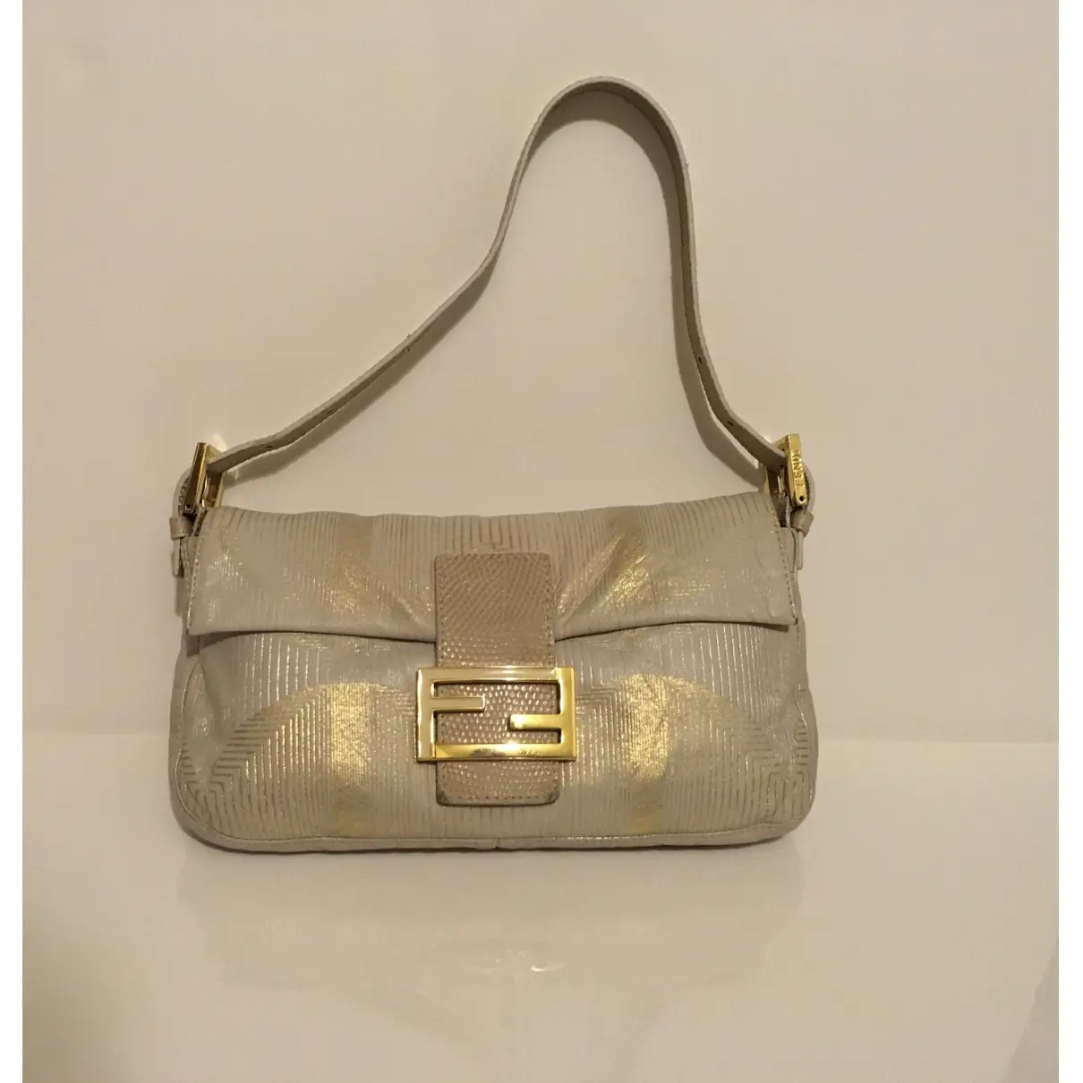 Buy Fendi Baguette leather handbag online - Vintage