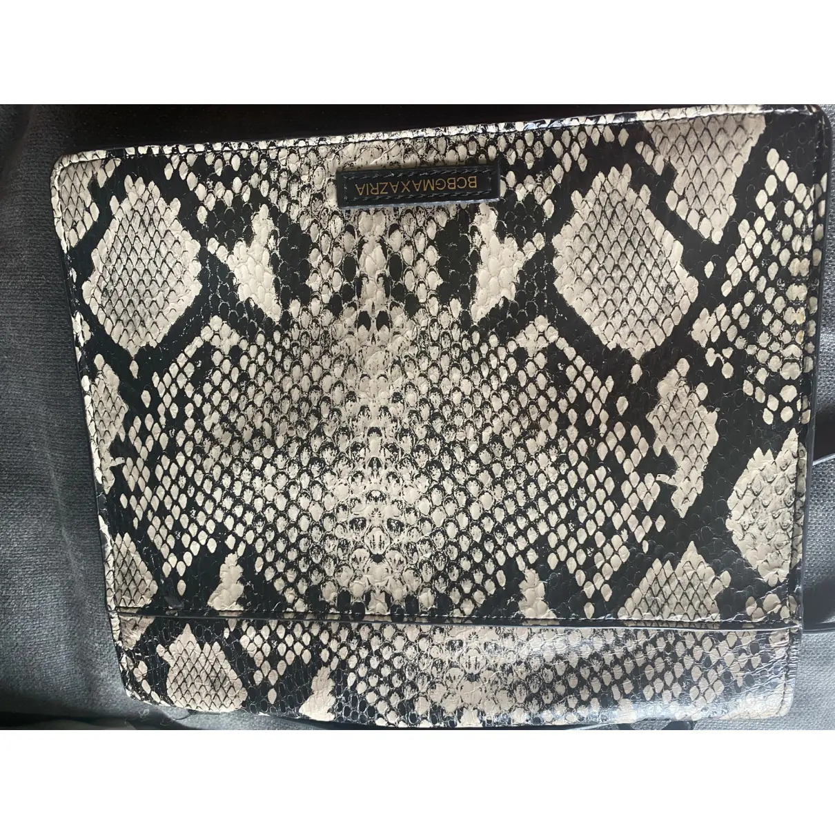 Luxury Bcbg Max Azria Handbags Women