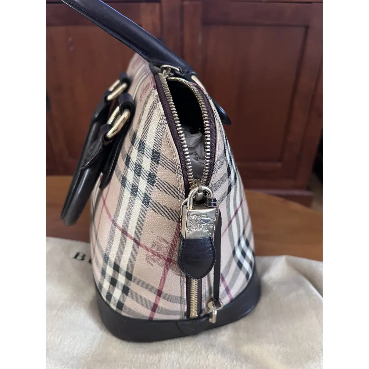 Luxury Burberry Clutch bags Women - Vintage