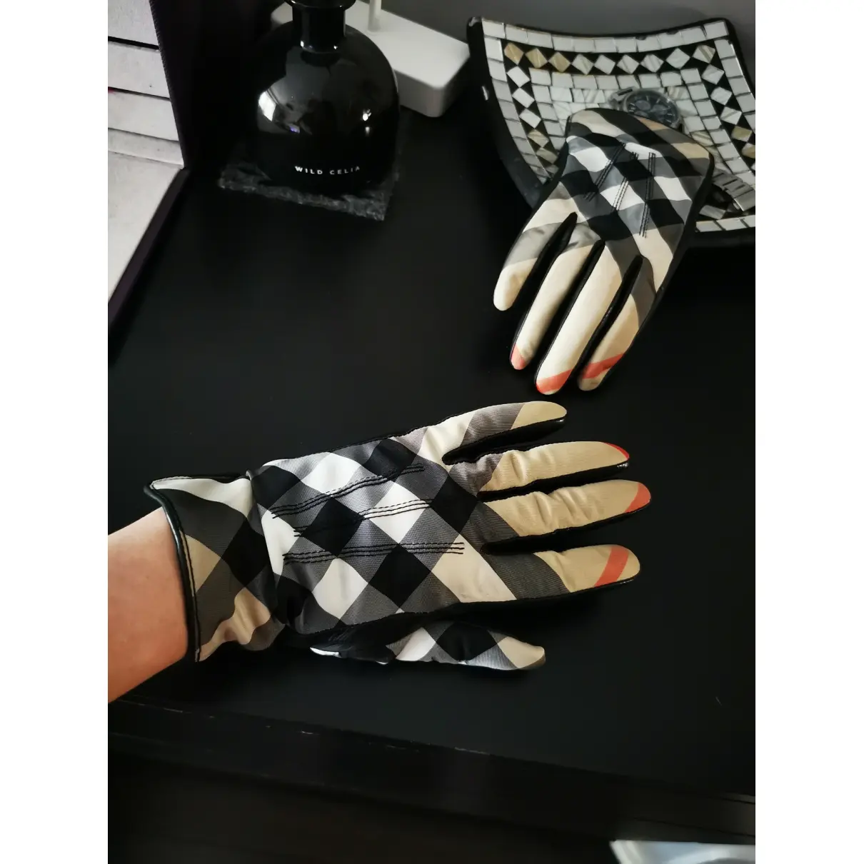 Leather gloves Burberry