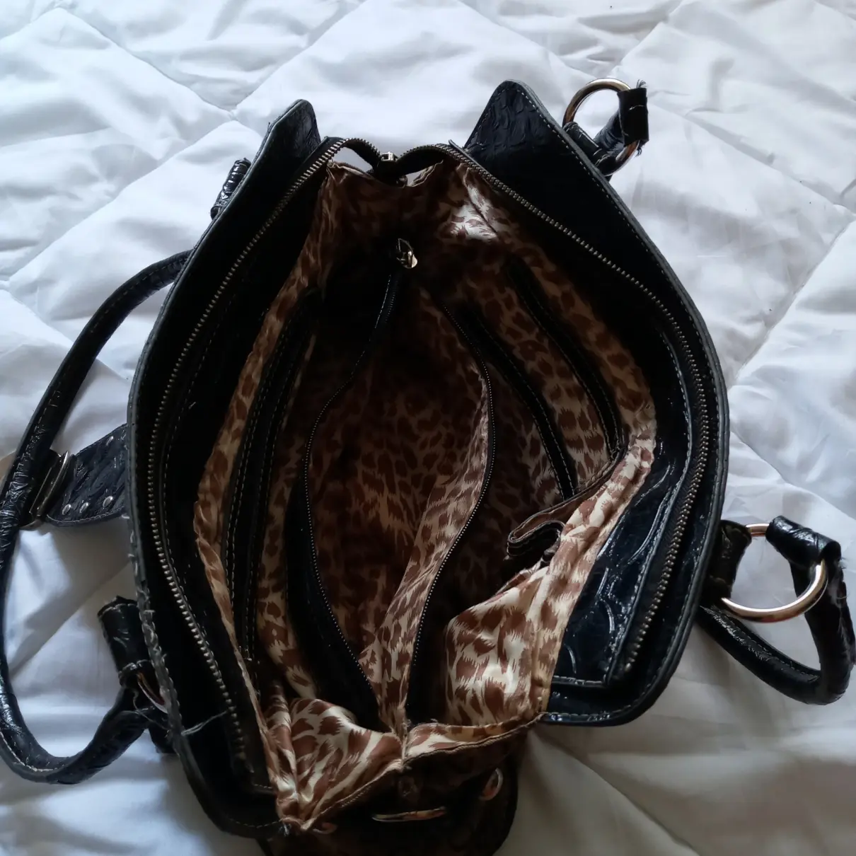 Leather handbag GUESS