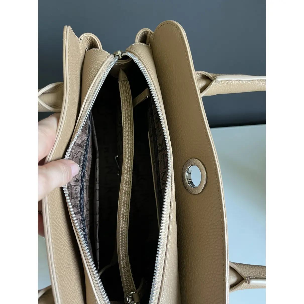 Buy LAMARTHE Leather handbag online