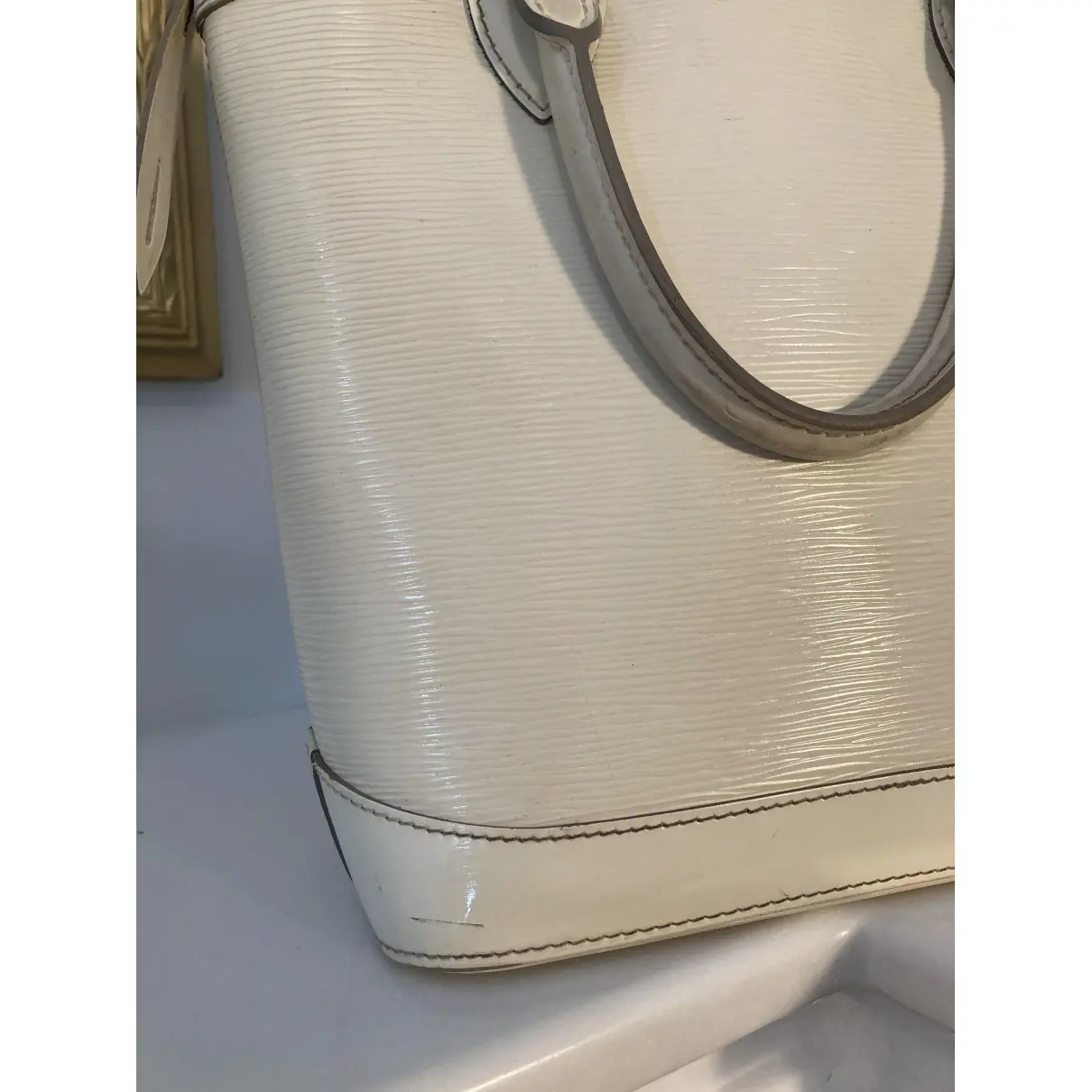 Buy Louis Vuitton Lockit Vertical leather handbag online