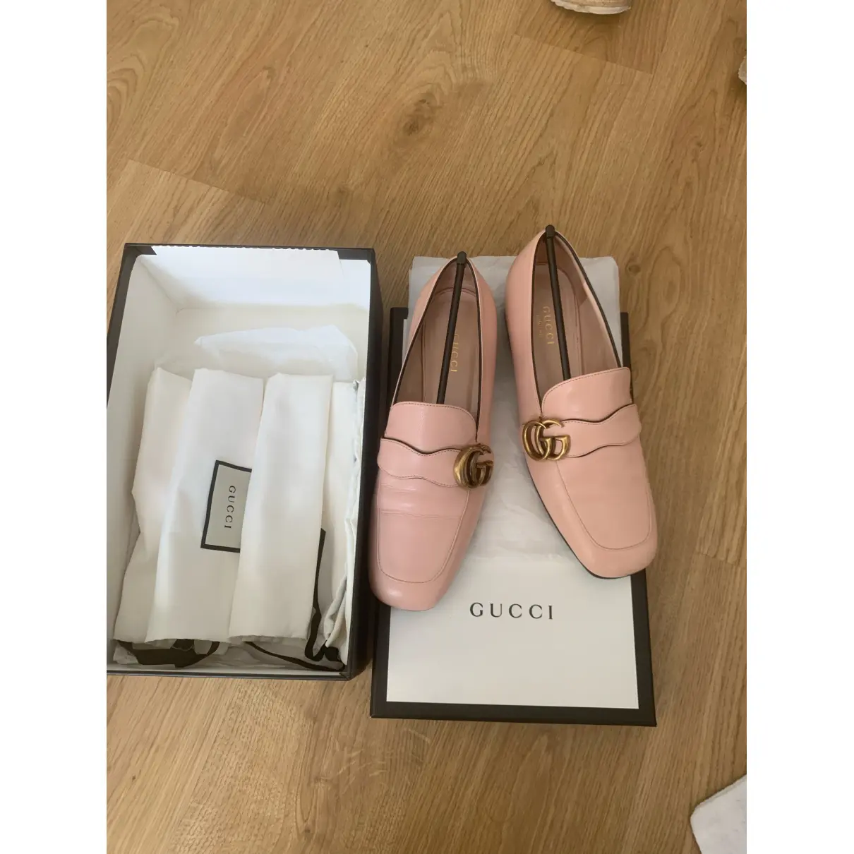 Buy Gucci Marmont leather flats online