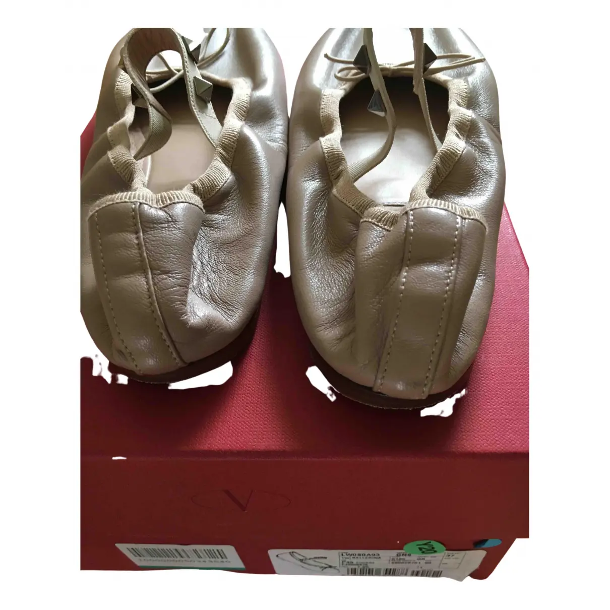 Buy Valentino Garavani Rockstud leather ballet flats online