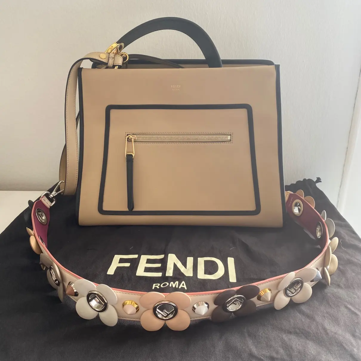 Buy Fendi Runaway leather tote online