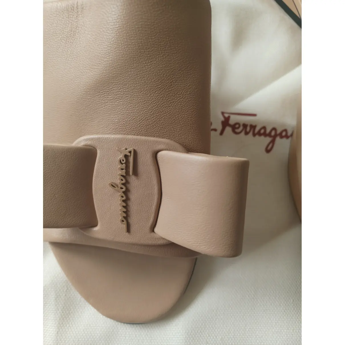 Buy Salvatore Ferragamo Leather mules online