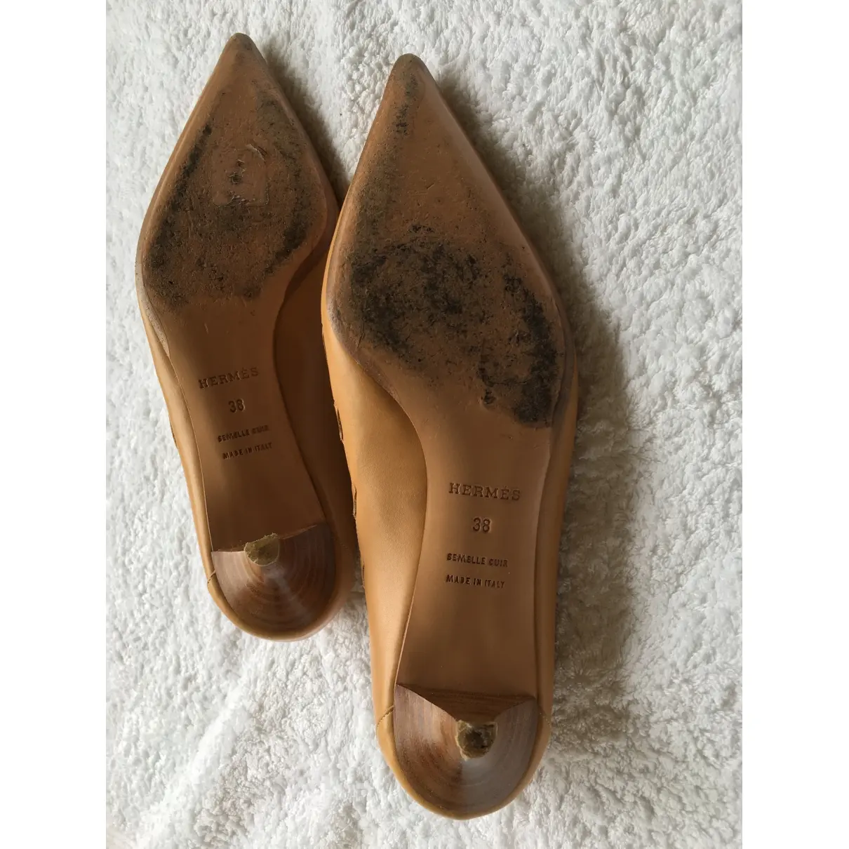 Buy Hermès Scarlett leather heels online
