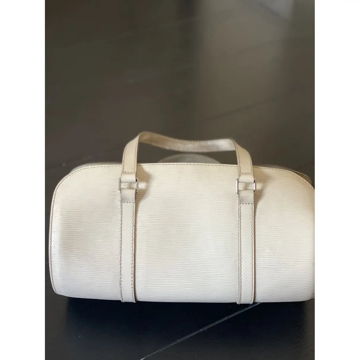 Buy Louis Vuitton Soufflot leather handbag online - Vintage