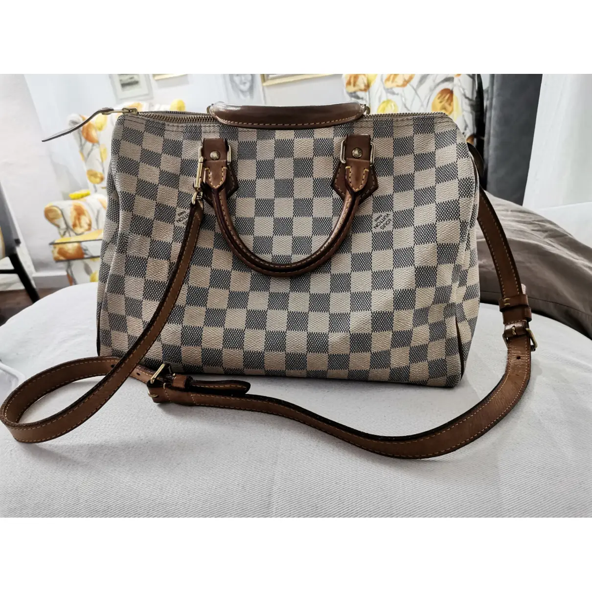 Buy Louis Vuitton Speedy Bandoulière leather handbag online