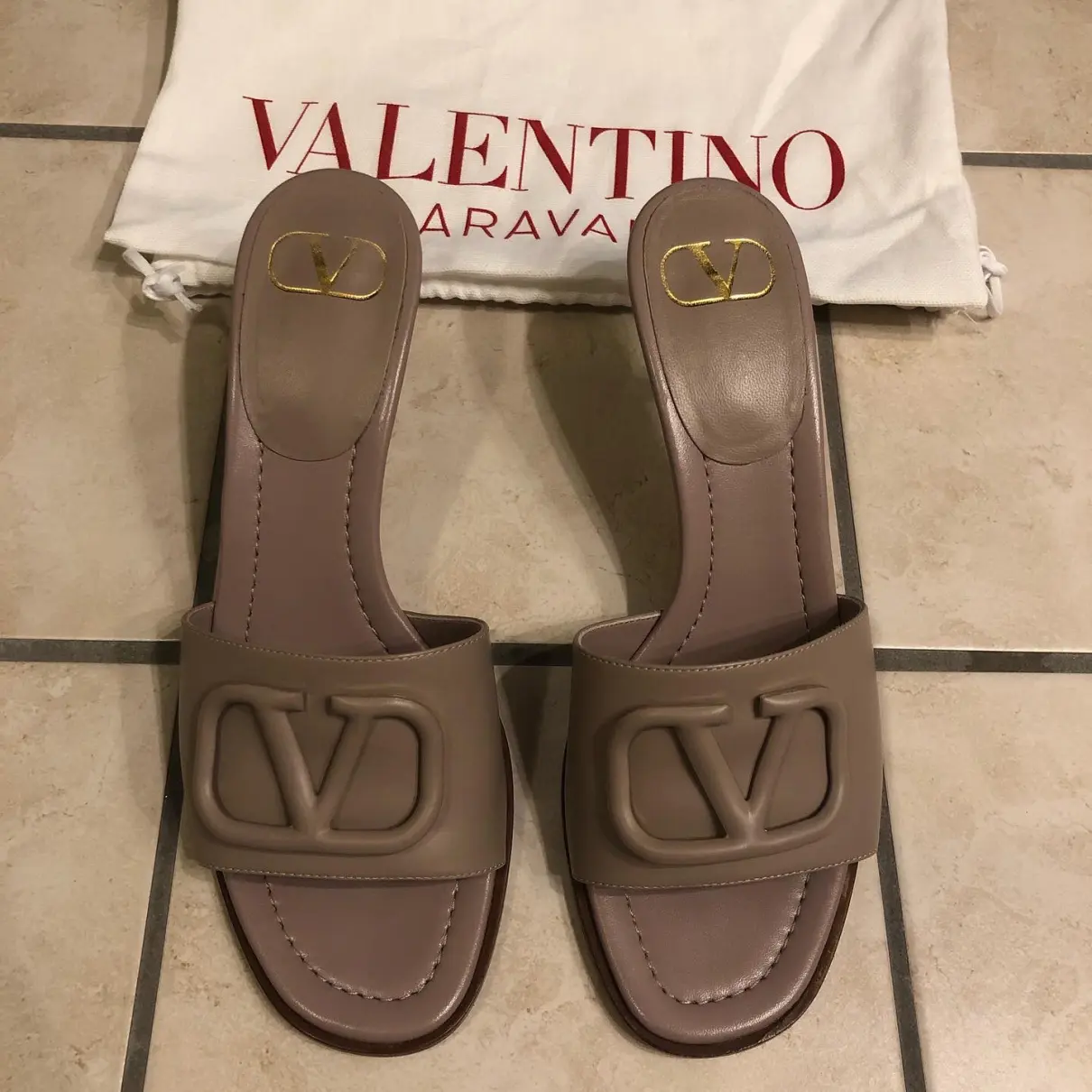 Luxury Valentino Garavani Sandals Women