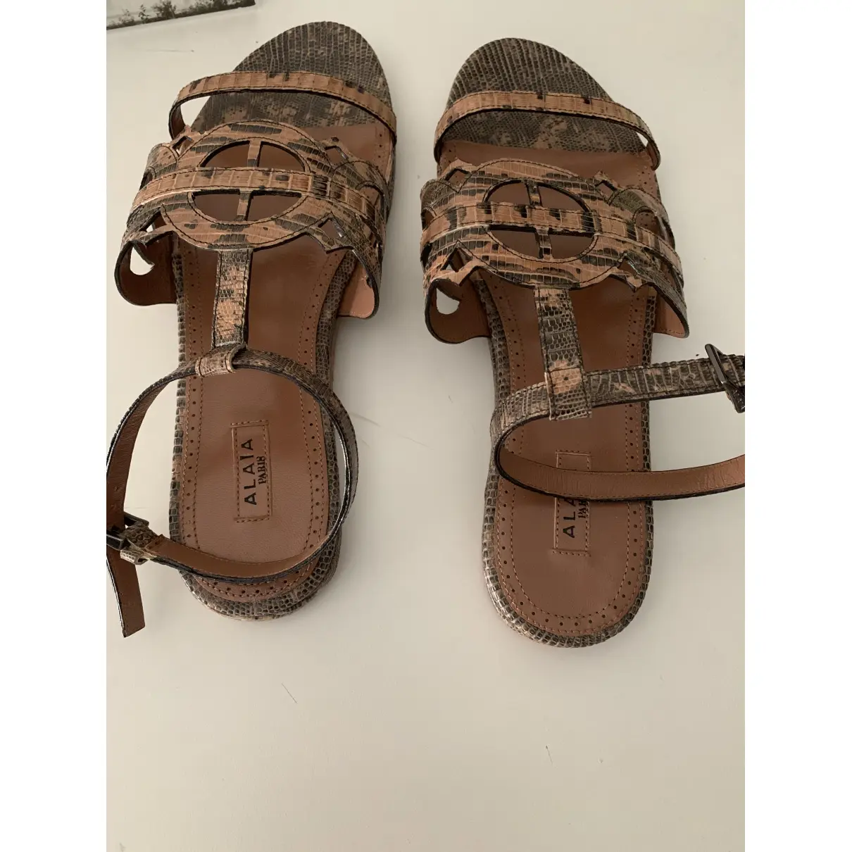 Buy Alaïa Lizard sandals online