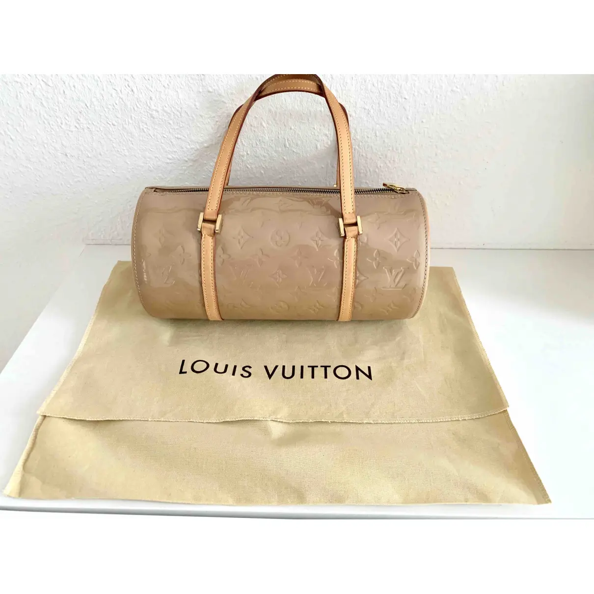Buy Louis Vuitton Papillon patent leather handbag online - Vintage