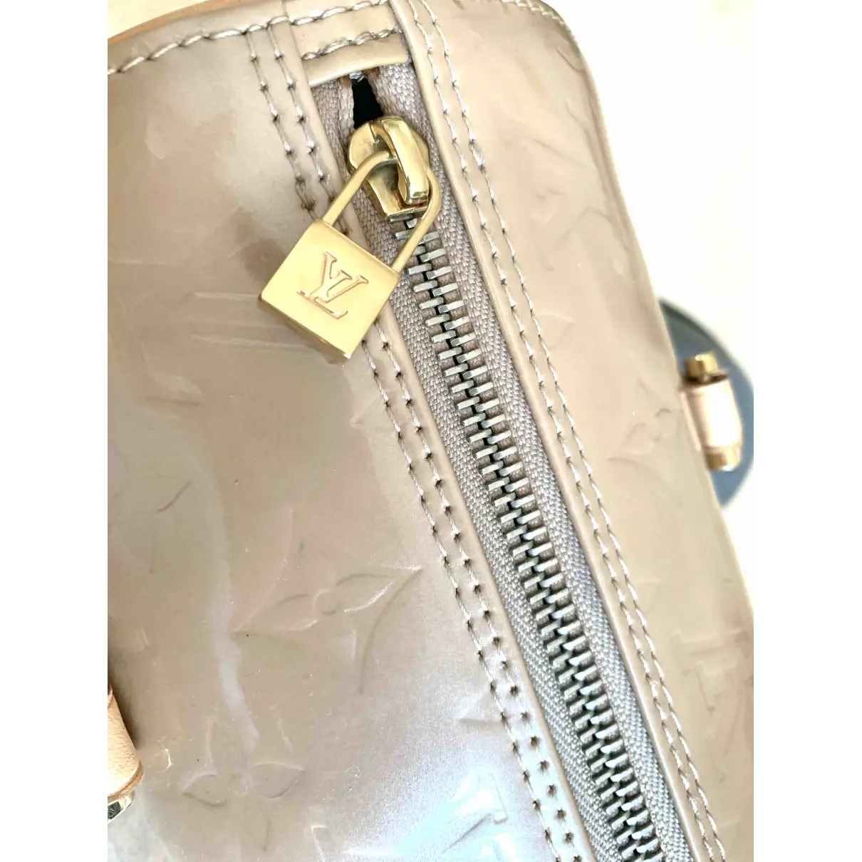 Papillon patent leather handbag Louis Vuitton