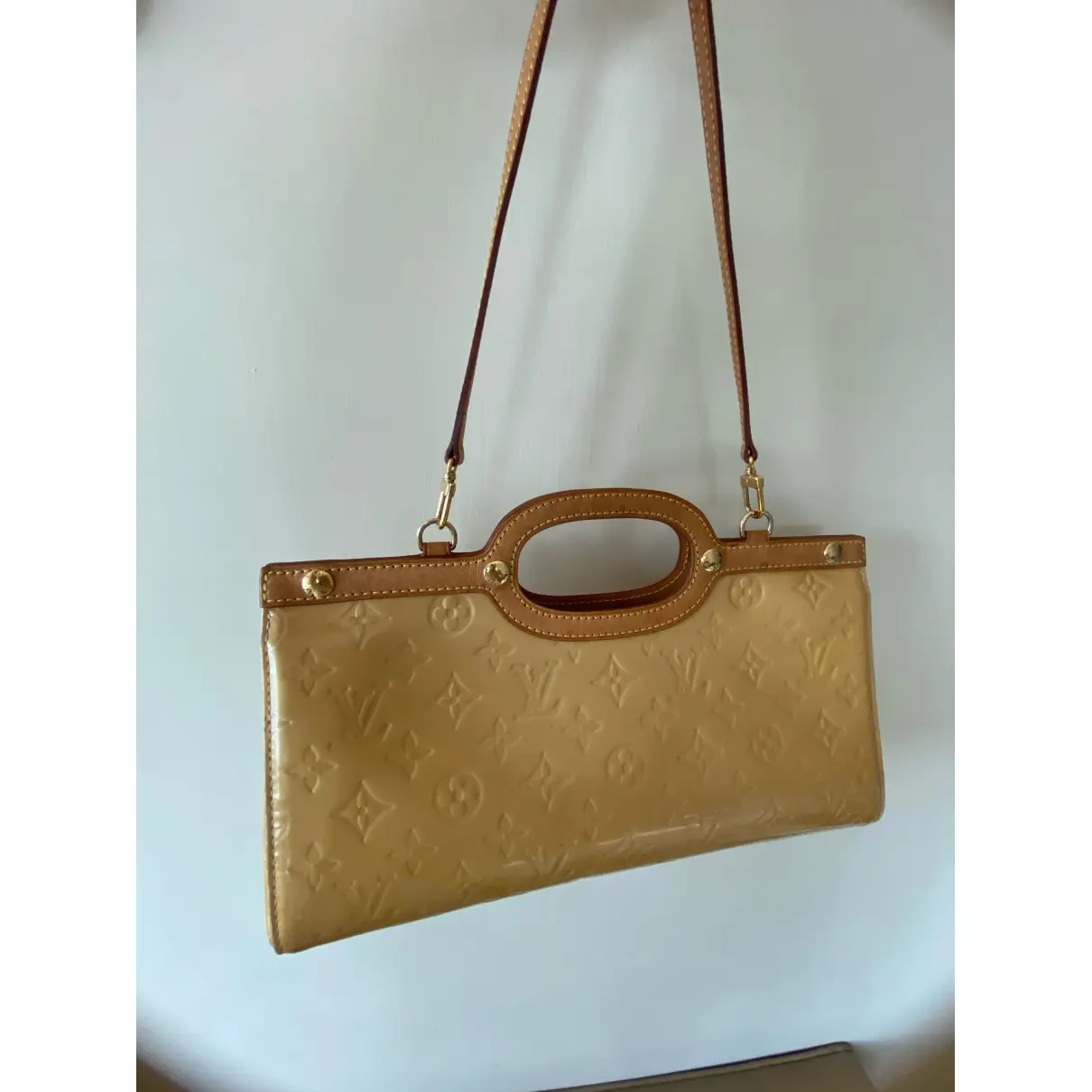 Roxbury patent leather handbag Louis Vuitton - Vintage