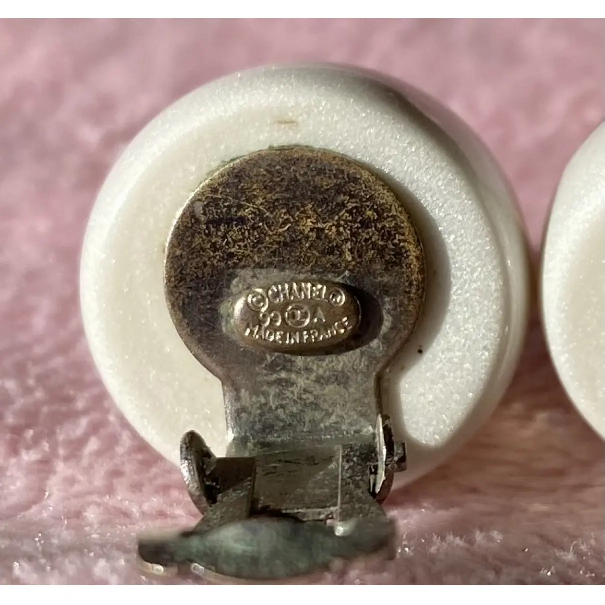 Buy Chanel CC earrings online - Vintage