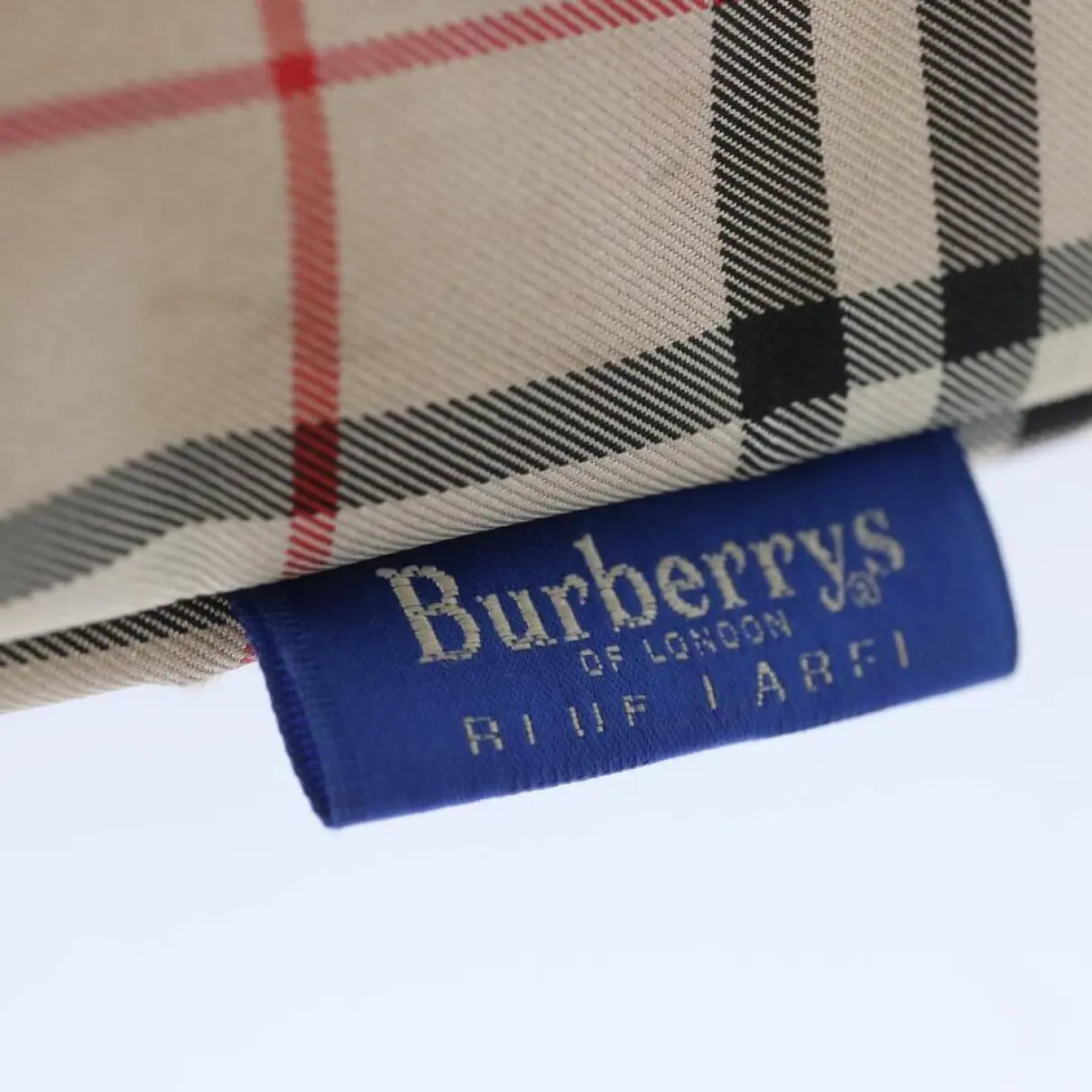 Luxury Burberry Handbags Women - Vintage