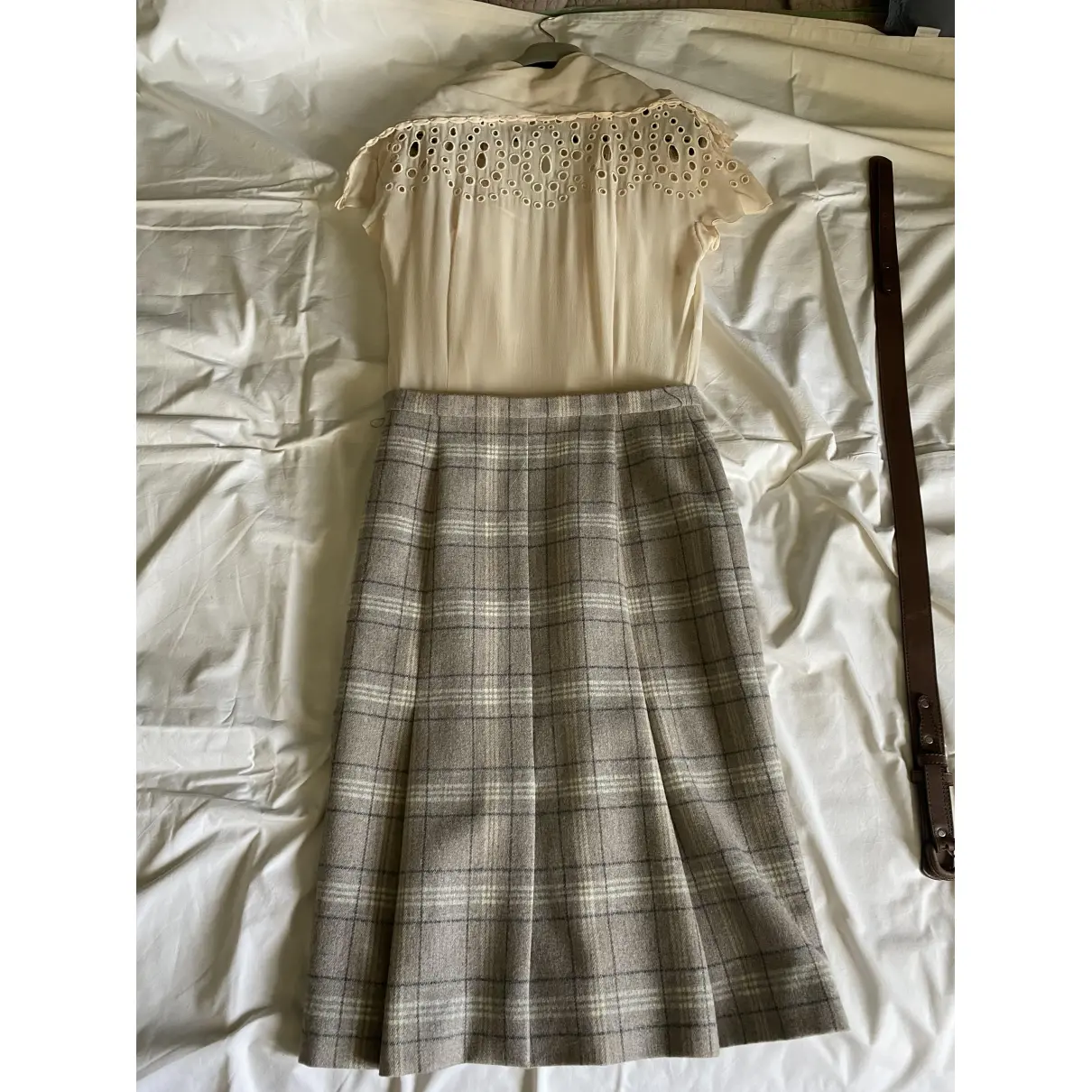 Buy Dior Wool mid-length dress online - Vintage