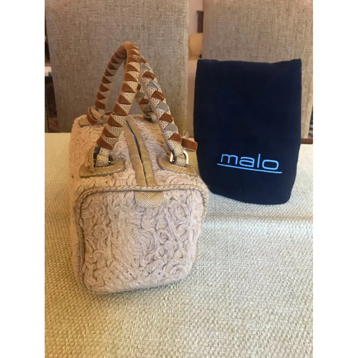 Wool handbag Malo