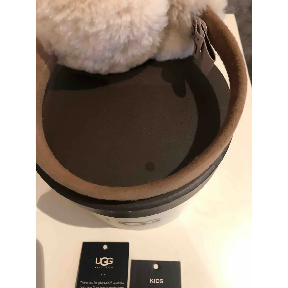 Wool hat & gloves Ugg