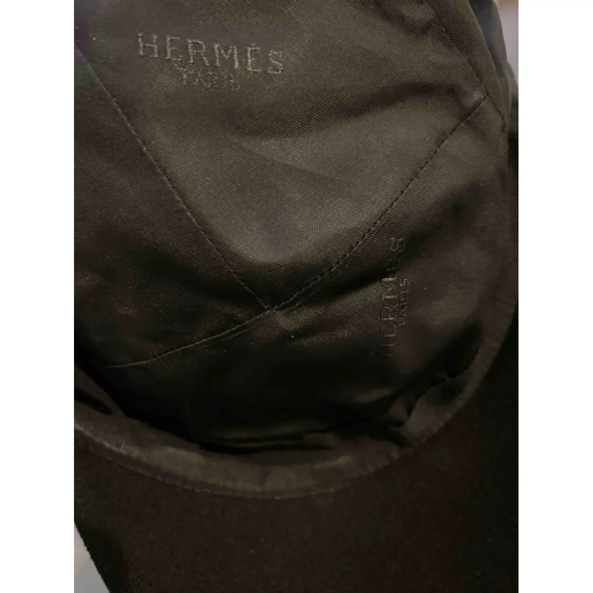Cashmere hat Hermès