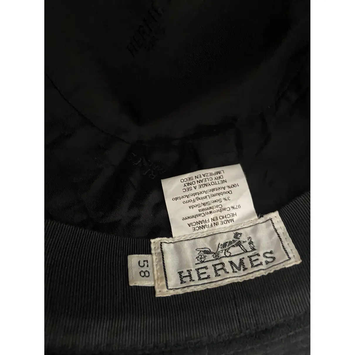 Cashmere hat Hermès - Vintage