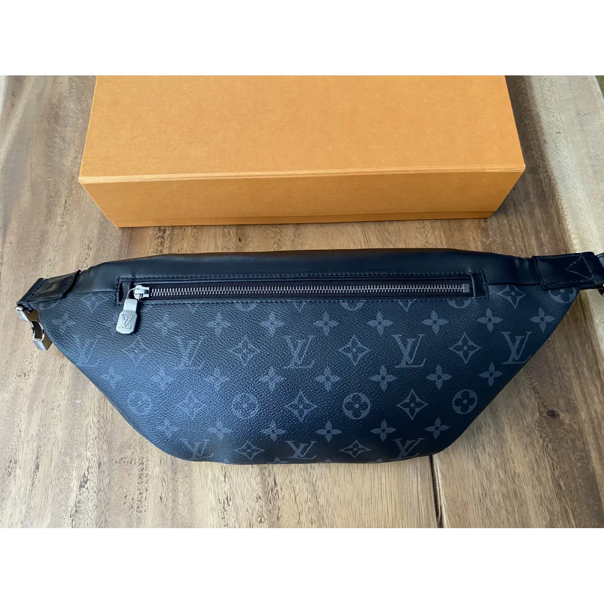 Bum Bag / Sac Ceinture cloth bag Louis Vuitton