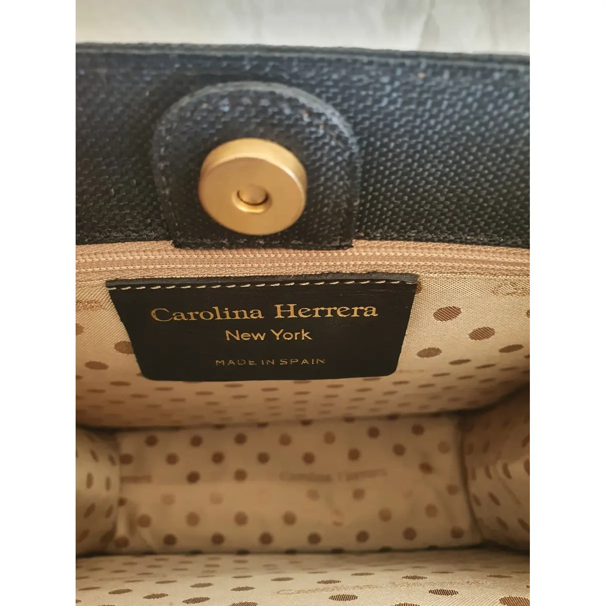 Luxury Carolina Herrera Handbags Women - Vintage