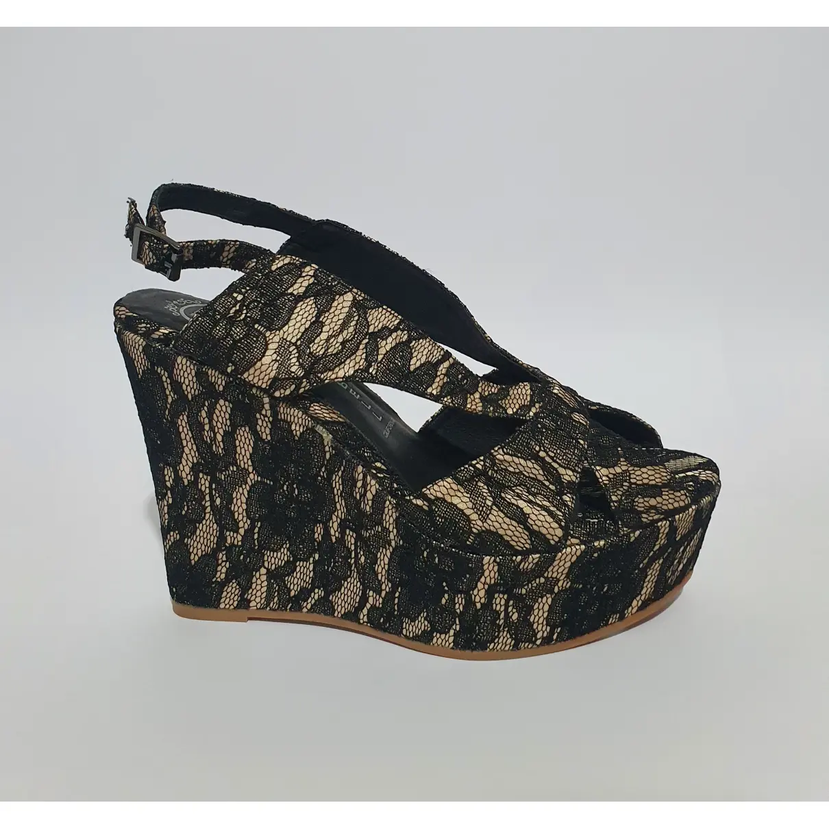 Buy Jeffrey Campbell Cloth sandal online