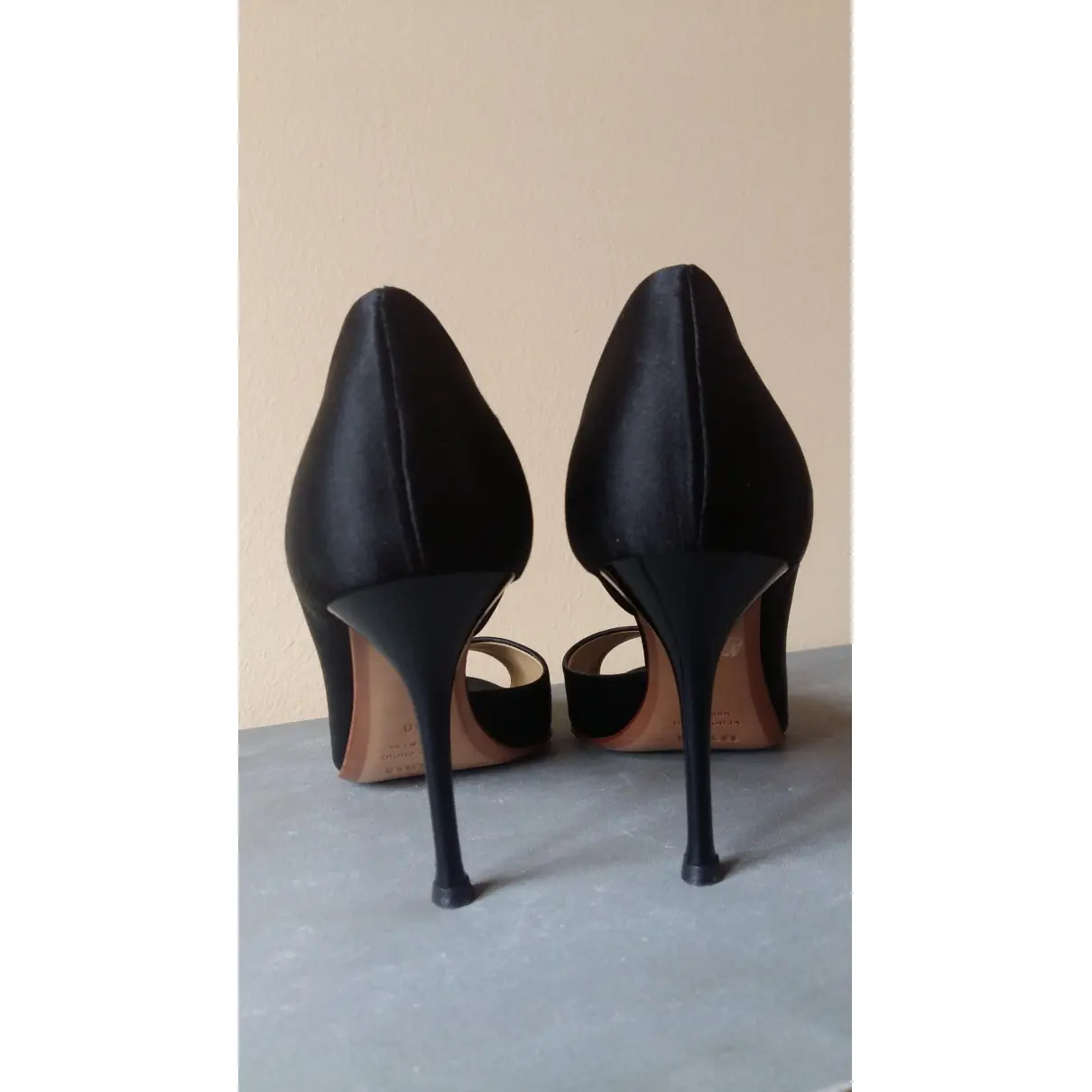 Buy Le Silla Cloth heels online