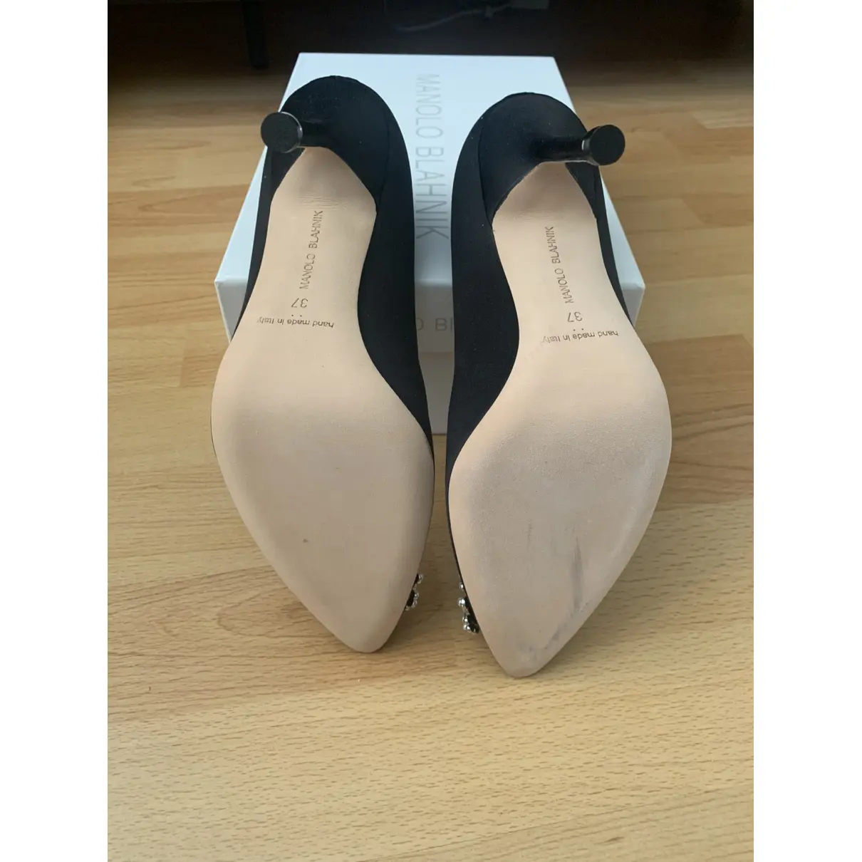Buy Manolo Blahnik Cloth heels online