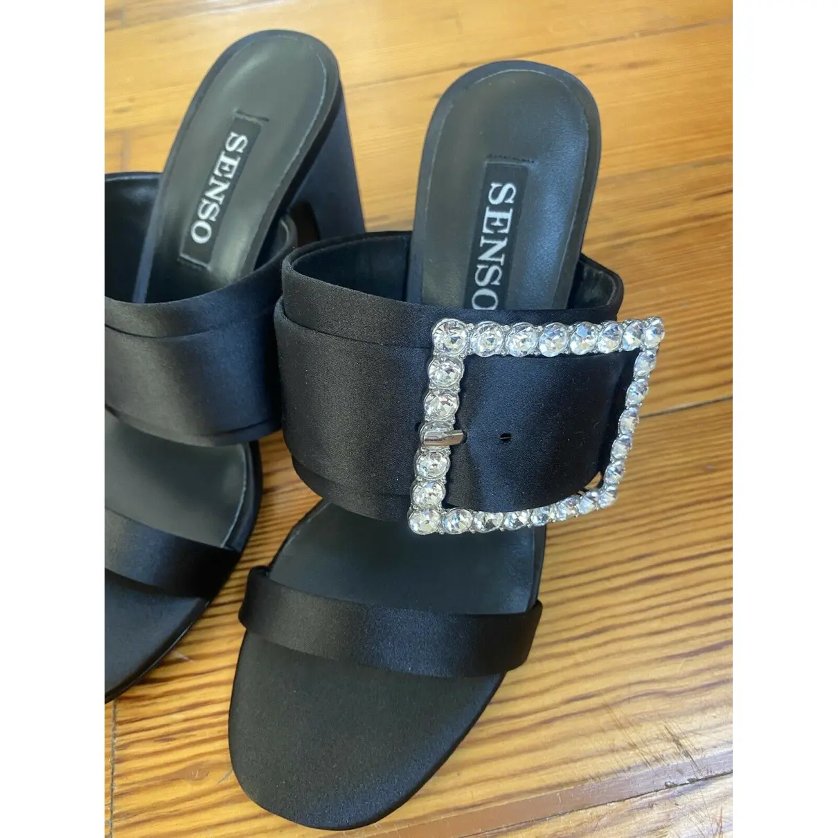 Buy Senso Cloth sandals online