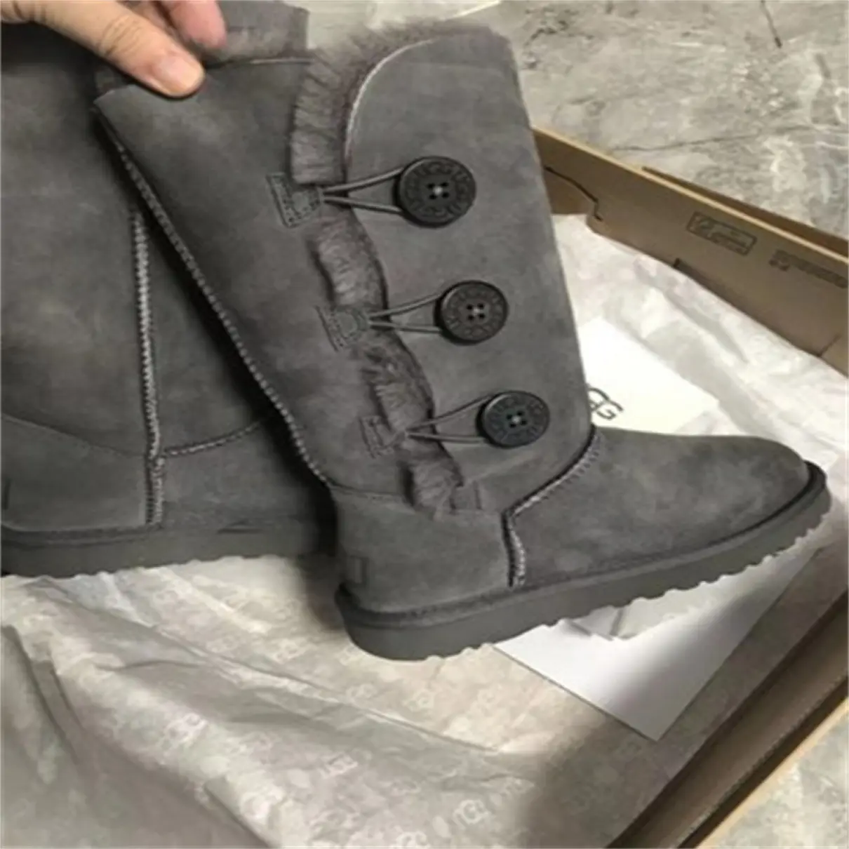 Cloth boots Ugg