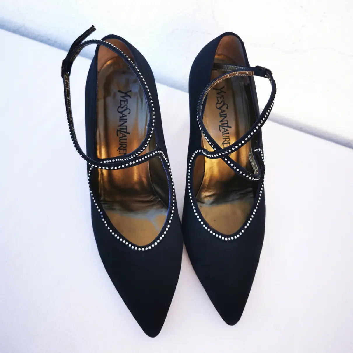 Buy Yves Saint Laurent Cloth heels online - Vintage