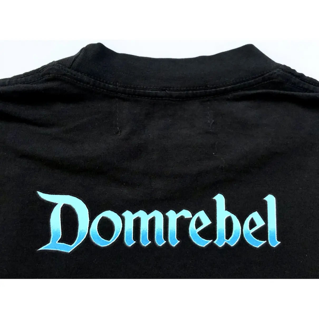T-shirt Domrebel