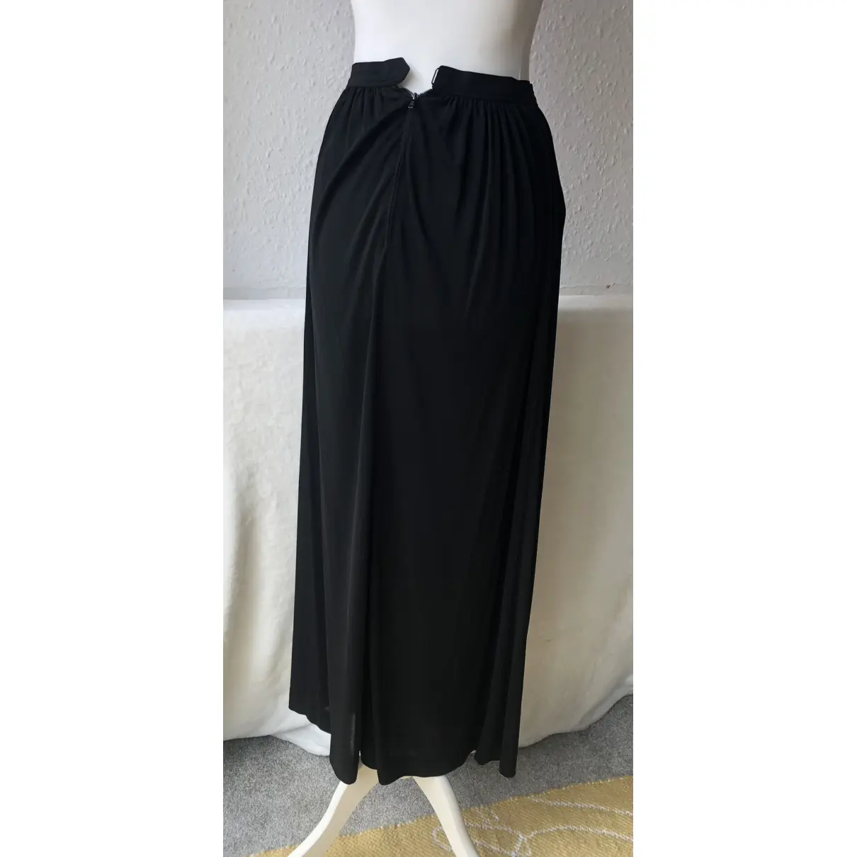 Buy Yves Saint Laurent Maxi skirt online - Vintage
