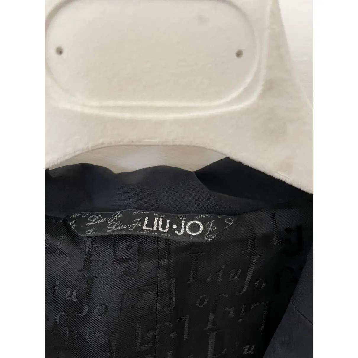 Buy Liu.Jo Short vest online